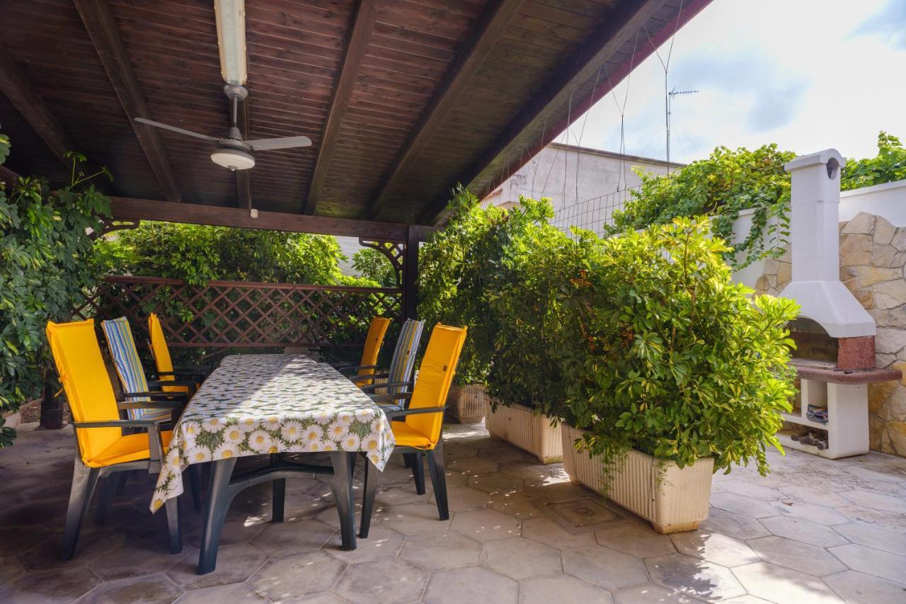 Villa Rita A 200M Dal Mare I Bacini Экстерьер фото